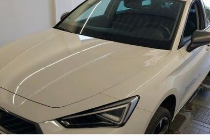 Cupra Leon 38.139 km 25.270 &euro; Passau 94036