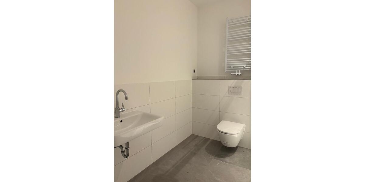 Neubau-Reihenhaus in Fürth-Burgfarrnbach mit Einbauküche 5 zimmer