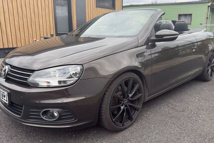 VW Eos 147.000 km 9.900 € Drage 21423