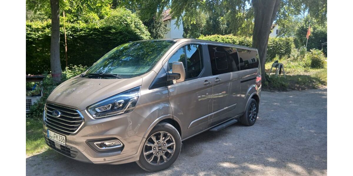 Ford Tourneo Custom 94.700 km 27.900 &euro; Utting 86919