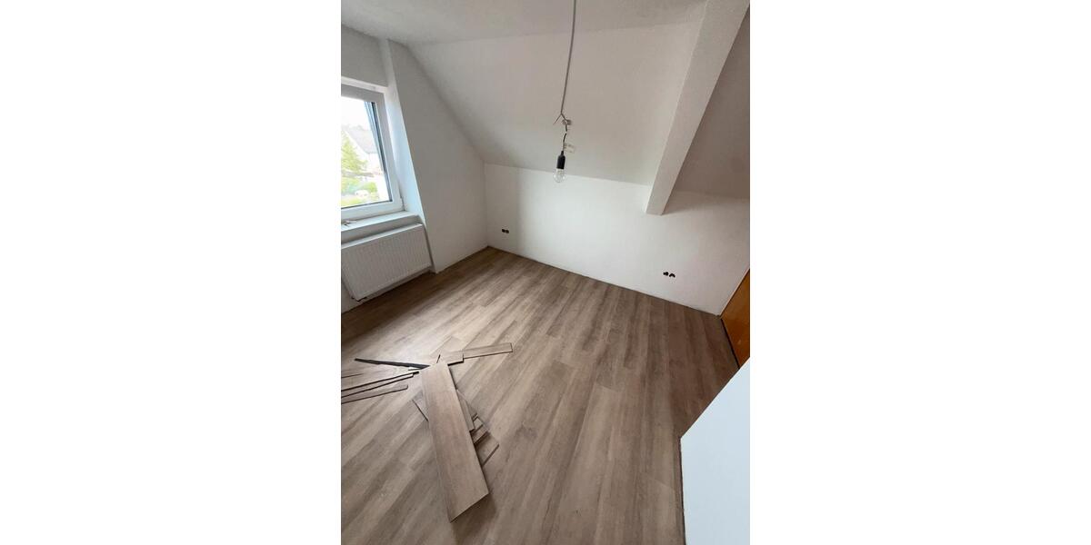 Maisonettenwohnung Linden - 3 Zimmer, 90 m&sup2;, 1.120&euro; | Angebot:26385306