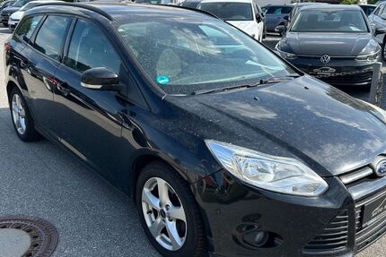 Ford Focus 171.000 km 1.990 &euro; Roding 93426