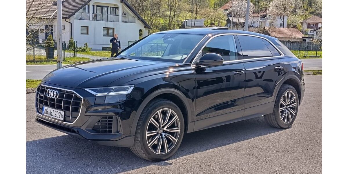 Audi Q8 142.000 km 47.500 &euro; Mönchengladbach 41189