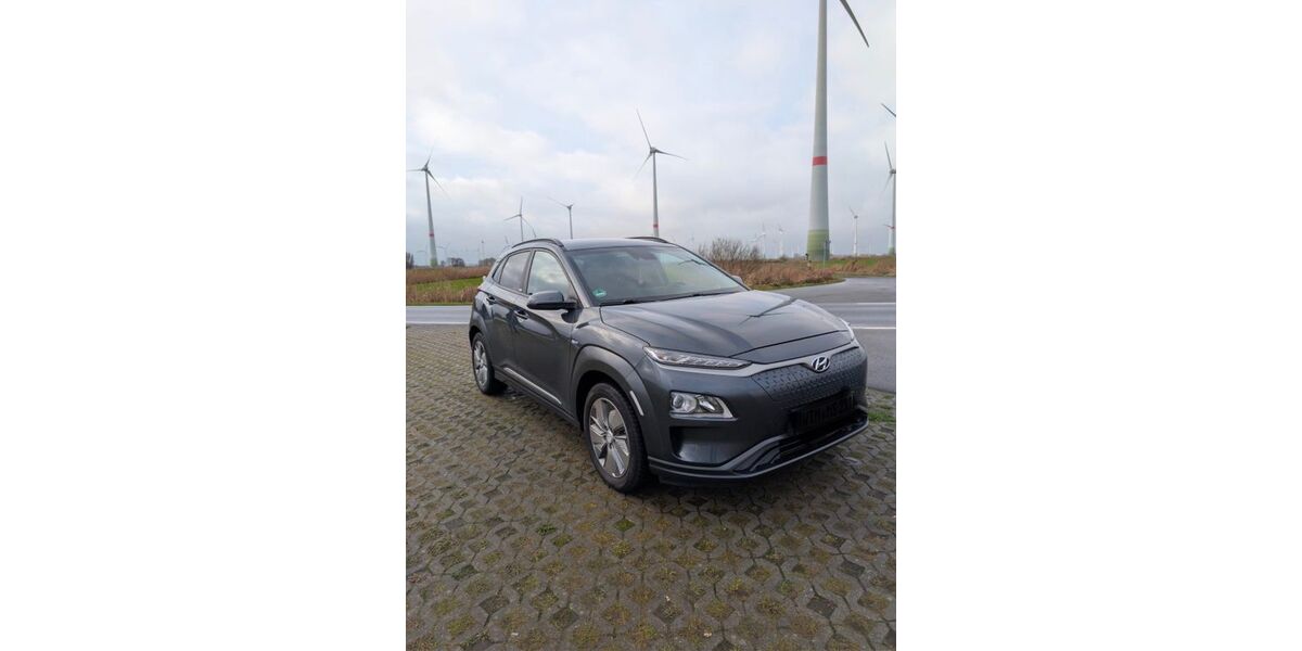 Hyundai KONA Elektro 64.500 km 15.990 &euro; Holtgast 26427