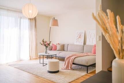 Haus Ahrensburg - 6 Zimmer, 146 m&sup2;, 2.483&euro; | Angebot:23878108