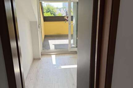 Wohnung Weil am Rhein - 3 Zimmer, 90 m&sup2;, 1.450&euro; | Angebot:27101191