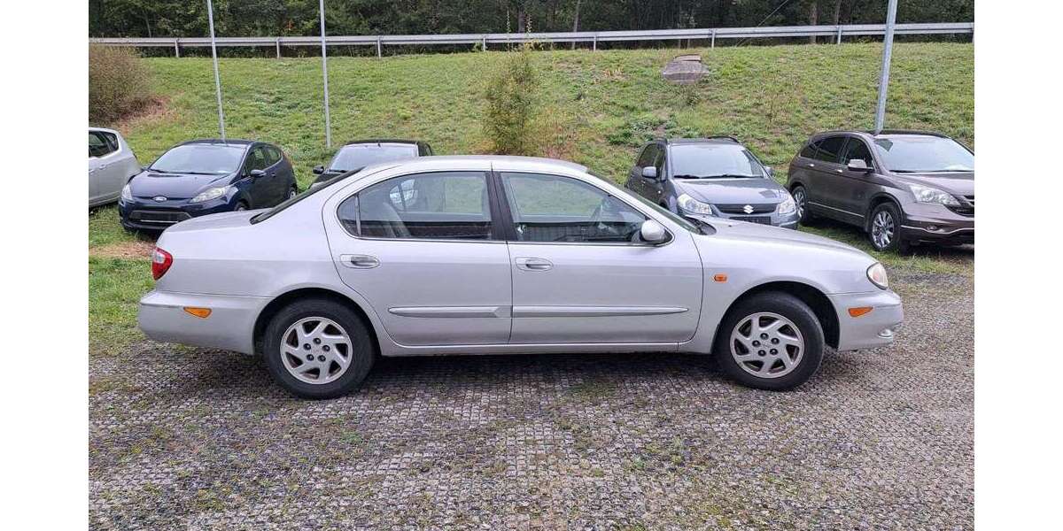 Nissan Maxima 166.000 km 2.250 &euro; Uhlstädt-Kirchhasel 07407