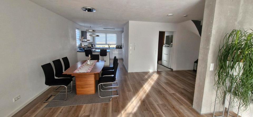 Doppelhaushälfte Bad Krozingen - 9.5 Zimmer, 300 m&sup2;, 980.000&euro; | Angebot:24742371