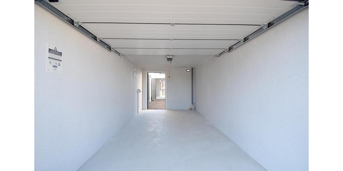 Neuwertig! Energieeffiziente 143m² Doppelhaushälfte mit Garten, Einbauküche und Garage in Straßfeld 5 zimmer