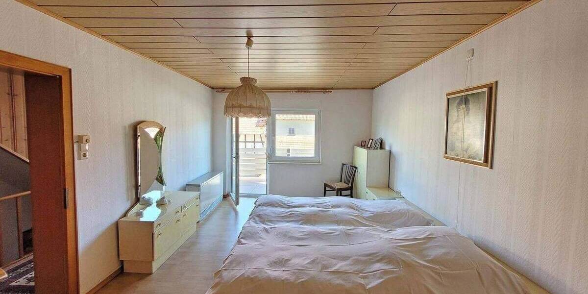 Einfamilienhaus Alsfeld Lingelbach - 7 Zimmer, 180 m&sup2;, 135.000&euro; | Angebot:26826602