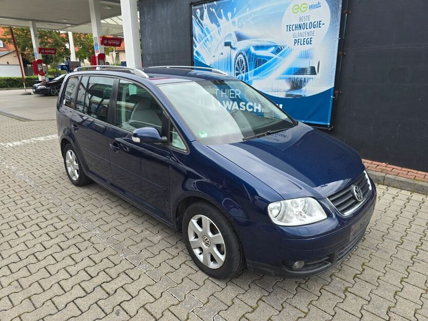 VW Touran 227.000 km 1.490 € Garching 85748