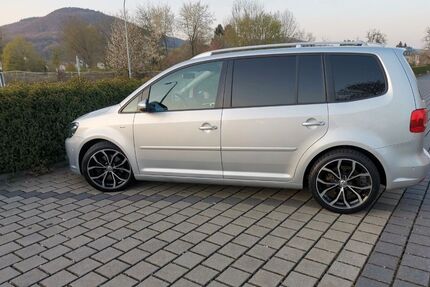 VW Touran 157.000 km 12.900 &euro; Salmtal 54528