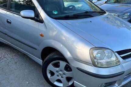 Nissan Almera 142.547 km 3.790 &euro; Berlin 13089