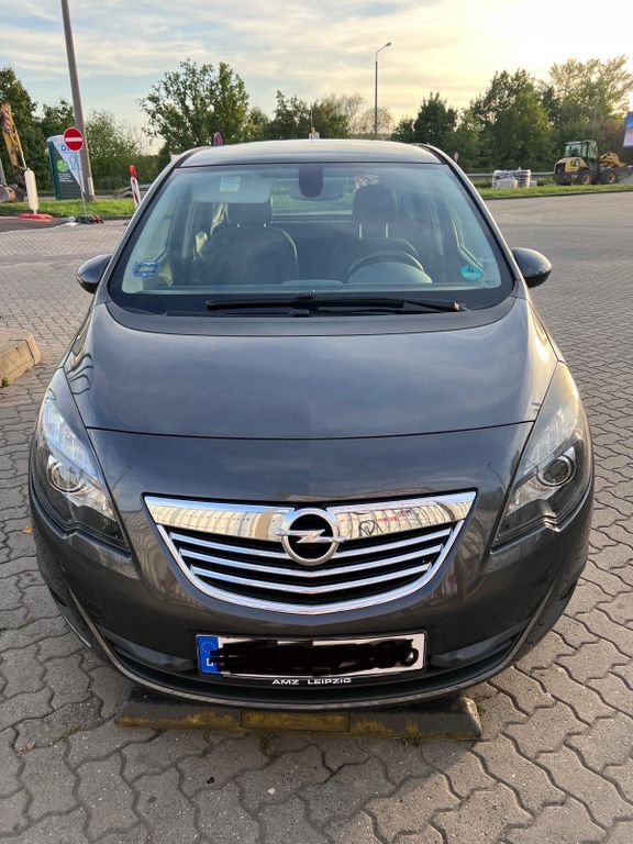 Opel Meriva 98.300 km 6.200 € Halle 06108