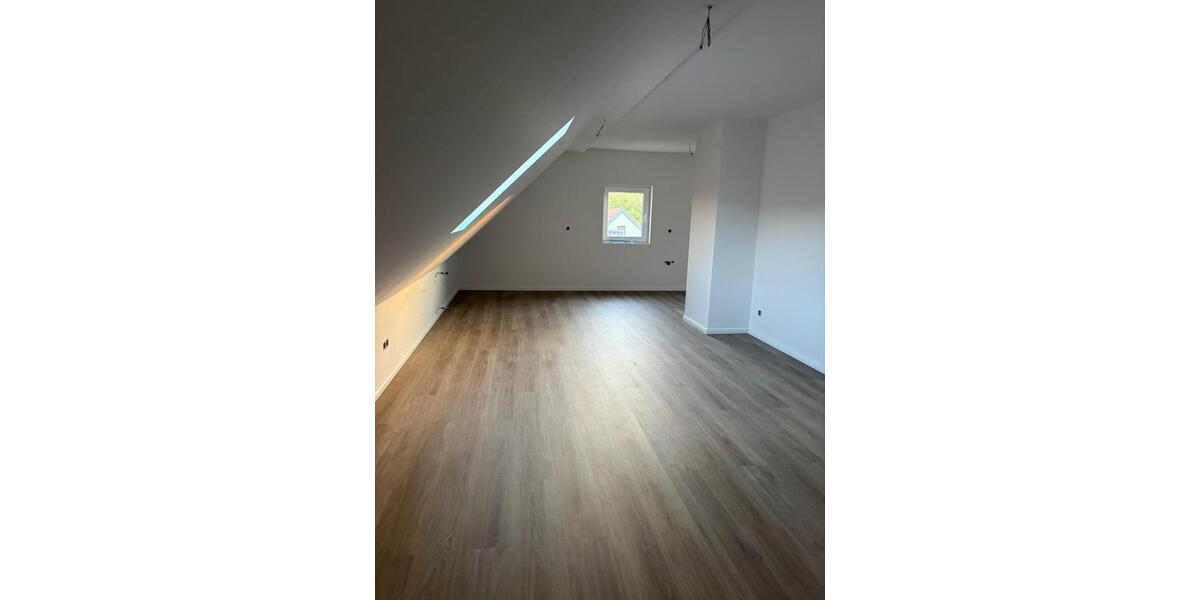 Dachgeschoßwohnung Enger - 1 Zimmer, 50 m&sup2;, 550&euro; | Angebot:26686686