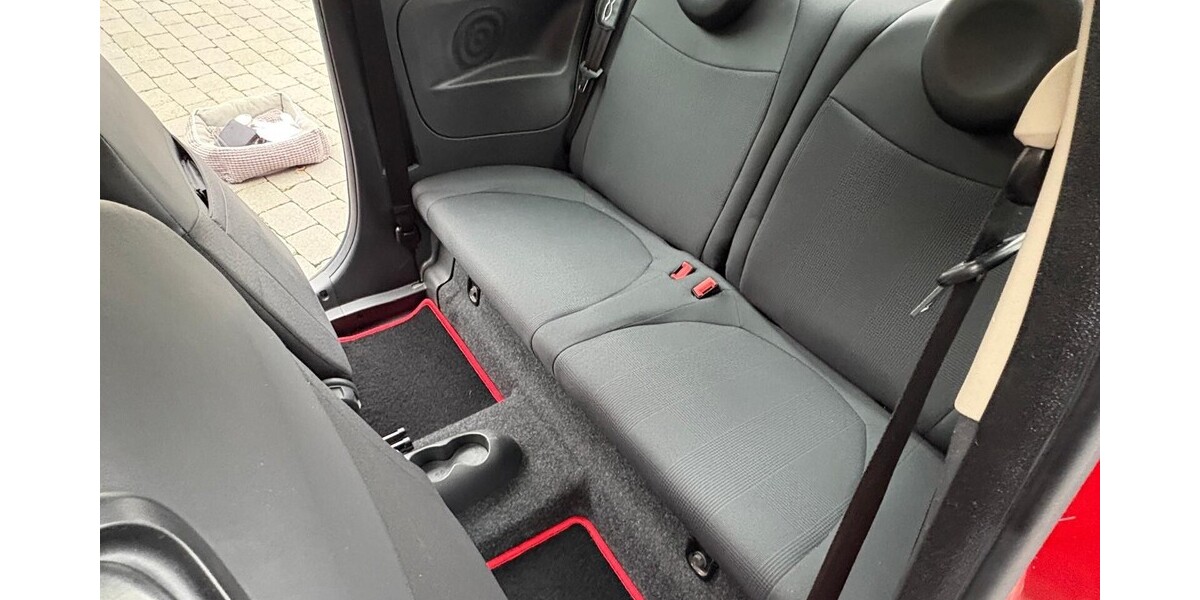 Fiat 500 78.000 km 7.100 € Düsseldorf 40213