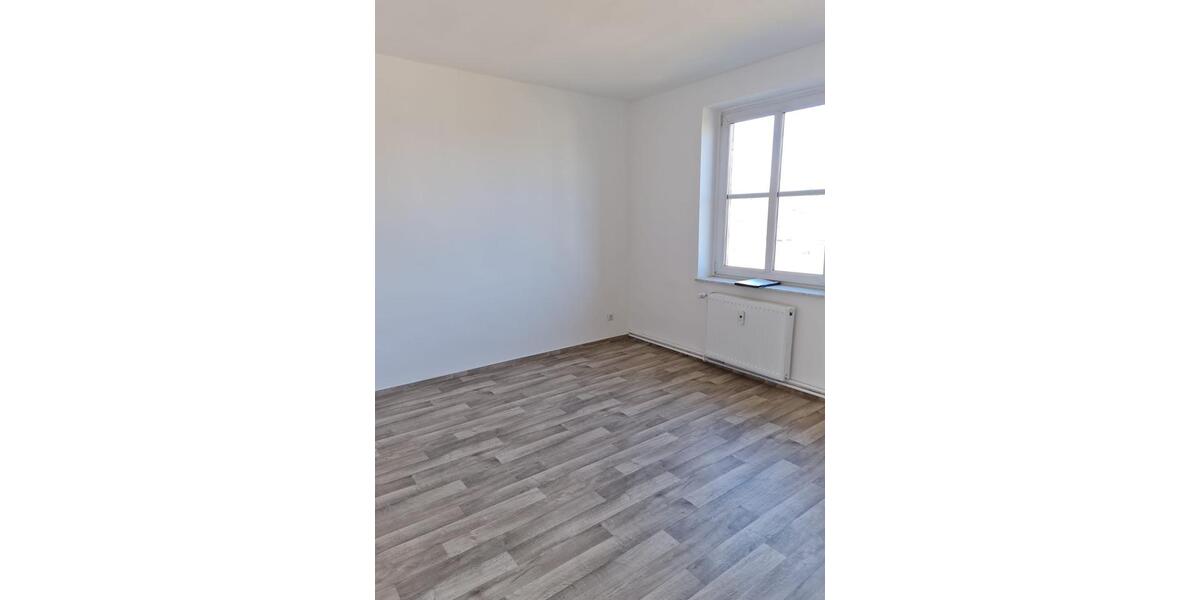 Etagenwohnung Lenzen (Elbe) - 3 Zimmer, 63 m&sup2;, 420&euro; | Angebot:25381331
