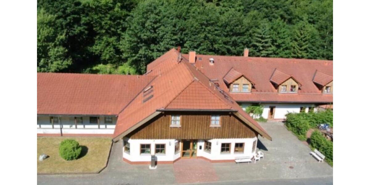 Einfamilienhaus Schleusegrund - 23 Zimmer, 1.600 m&sup2;, 280.000&euro; | Angebot:27103267