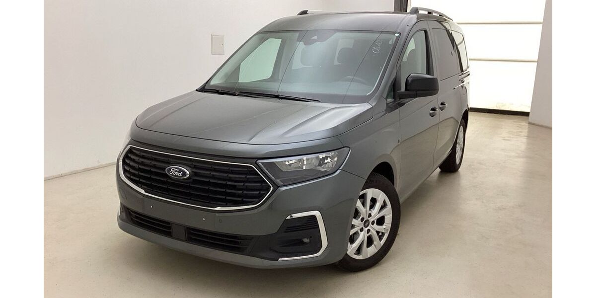 Ford Grand Tourneo 18.100 km 31.990 &euro; Triptis 07819