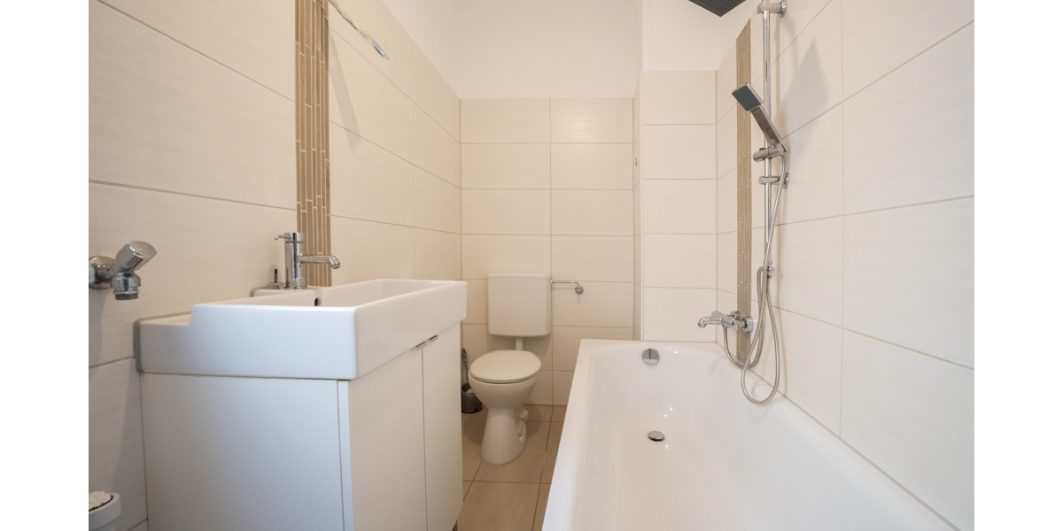 2 Häuser auf einem Grundstück in Bingen-Büdesheim 9 zimmer