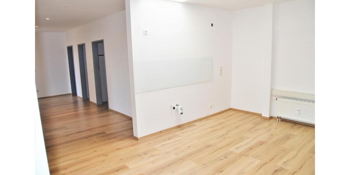 Gewerbeobjekt Karlskron - 900&euro; | Angebot:23120228