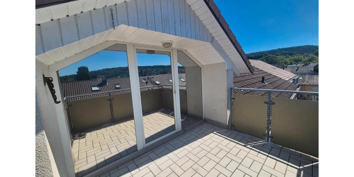 Dachgeschoßwohnung Esselbach Kredenbach - 2.5 Zimmer, 77 m&sup2;, 240.000&euro; | Angebot:26707060