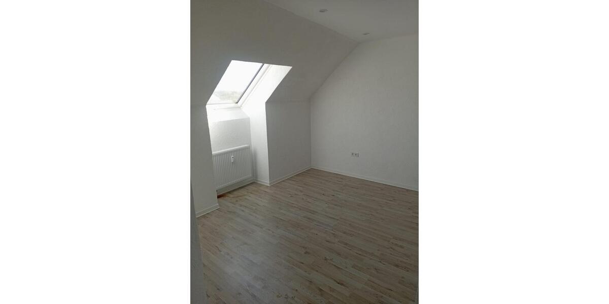Dachgeschoßwohnung Illingen - 1 Zimmer, 40 m&sup2;, 530&euro; | Angebot:26113527