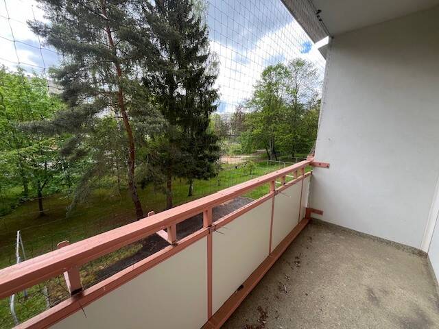 Etagenwohnung Zwickau Neuplanitz - 4 Zimmer, 70 m&sup2;, 400&euro; | Angebot:26673972