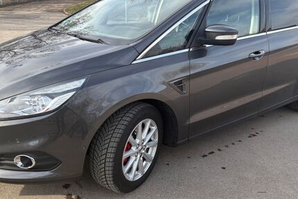 Ford S-Max 118.200 km 12.500 &euro; Filderstadt 70794