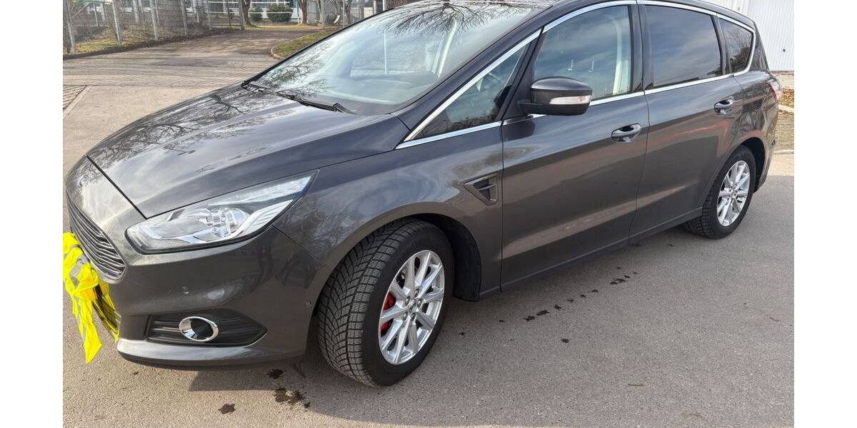 Ford S-Max 118.200 km 12.500 &euro; Filderstadt 70794