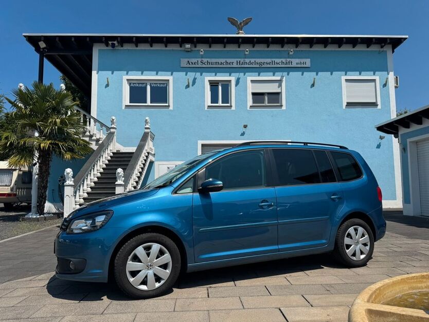 VW Touran 122.300 km 13.999 € Limburg/Lahn 65549
