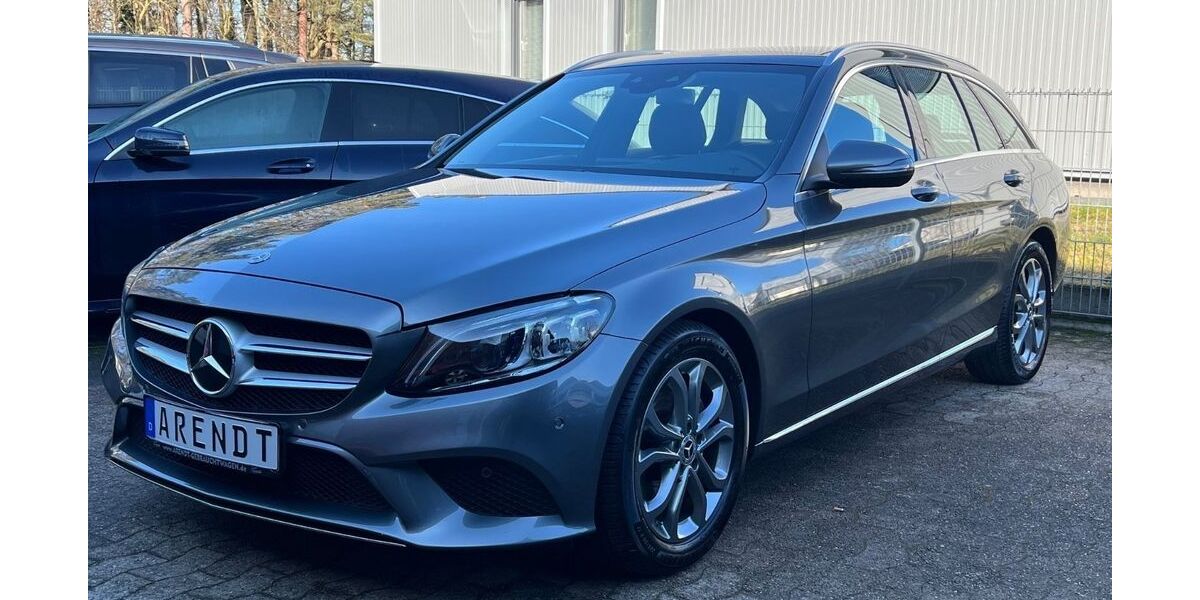 Mercedes-Benz C 220 92.785 km 25.490 &euro; Steinhagen 33803