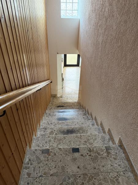 RESERVIERT: Vermietete ETW in 2 Fam.- Haus sucht neuen Besitzer 5 zimmer