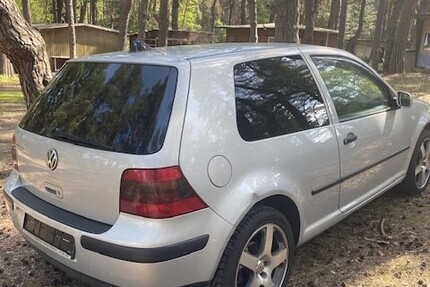 VW Golf IV 130.000 km 2.400 € Diensdorf-Radlow 15864