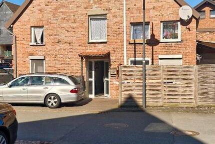 Haus Bad Driburg - 7 Zimmer, 209 m&sup2;, 100.000&euro; | Angebot:25360731