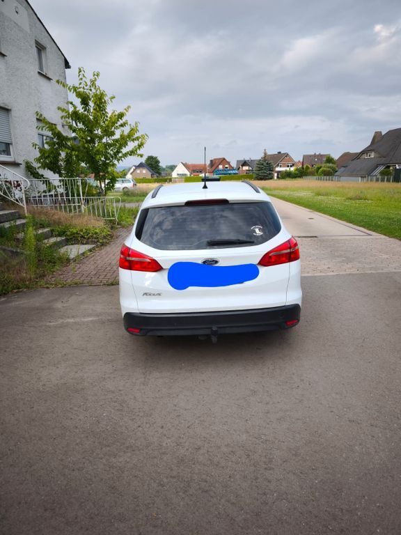 Ford Focus 214.000 km 5.200 € löhne 32584