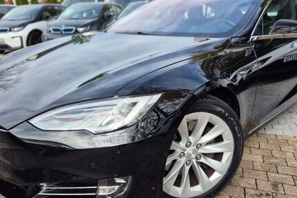 Tesla Model S 144.908 km 26.990 &euro; München 81247