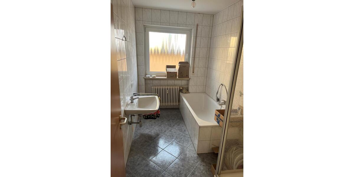 Erdgeschoßwohnung Bad Windsheim - 3 Zimmer, 85 m&sup2;, 680&euro; | Angebot:26291905