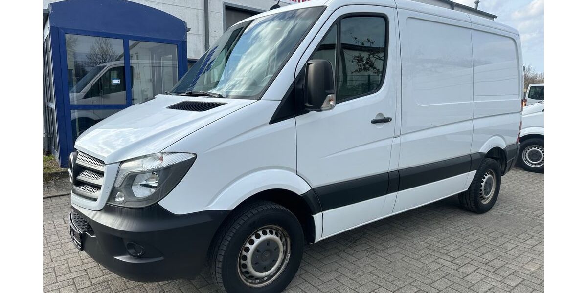 Mercedes-Benz Sprinter 168.000 km 13.950 &euro; Kiel 24145
