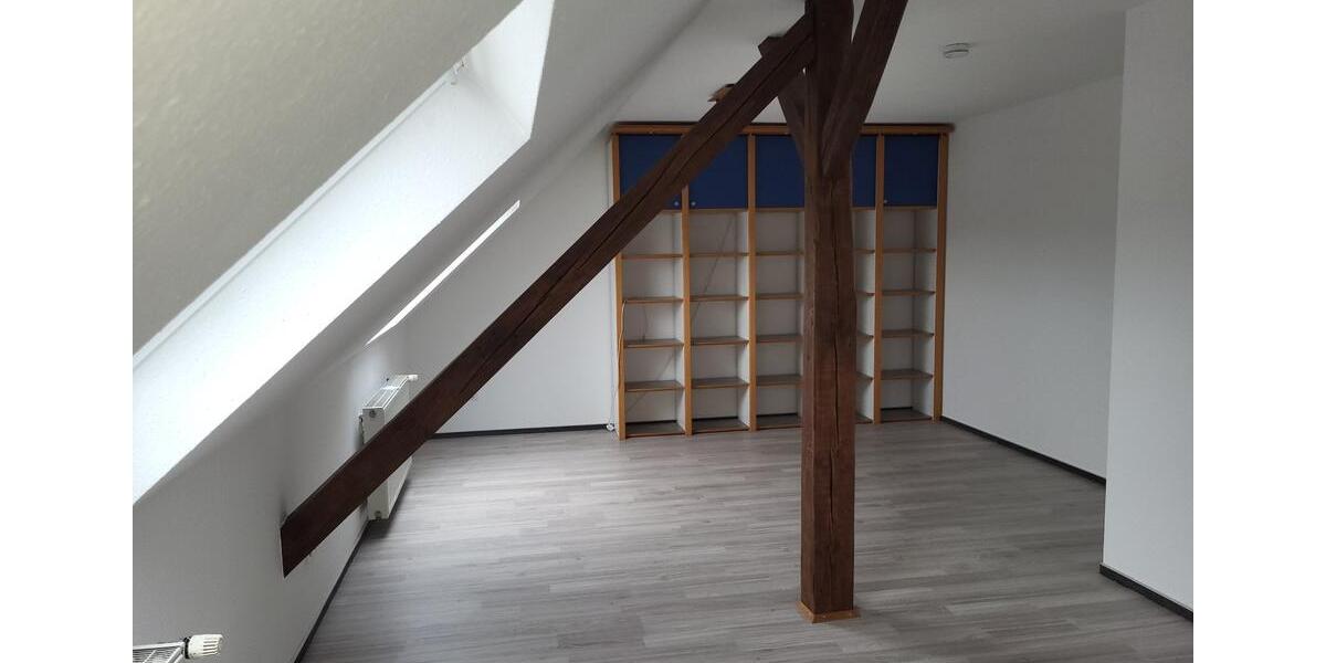 Dachgeschoßwohnung Zweibrücken - 5 Zimmer, 113 m&sup2;, 610&euro; | Angebot:26221496