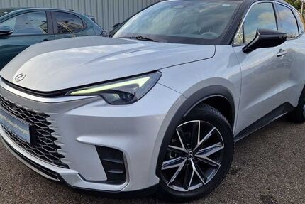 Lexus LBX 14.135 km 34.990 &euro; Nürtingen 72622