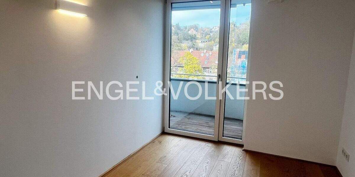 Etagenwohnung Tübingen Südstadt - 5 Zimmer, 135 m&sup2;, 2.350&euro; | Angebot:24137954