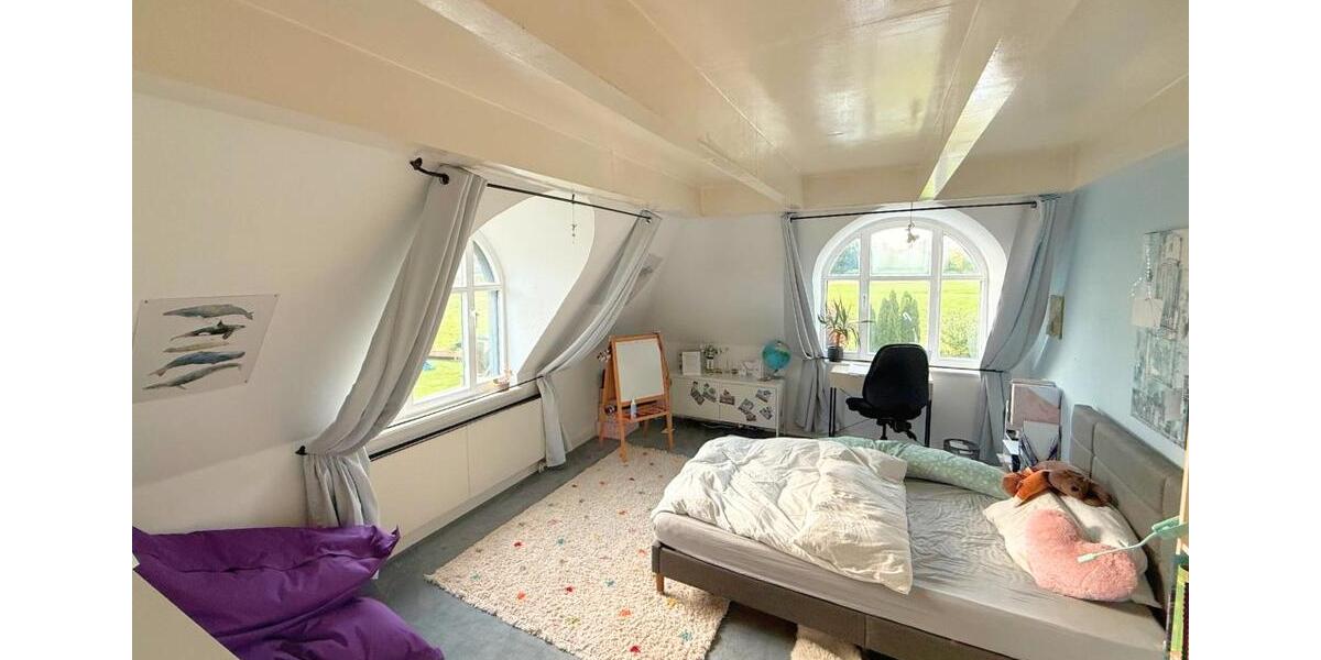 Villa Bienenbüttel - 7 Zimmer, 400 m&sup2;, 789.000&euro; | Angebot:27121370