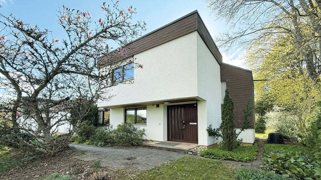 Mehrfamilienhaus, Wohnhaus Villingen-Schwenningen Villingen - 9 Zimmer, 197 m&sup2;, 640.000&euro; | Angebot:26402783