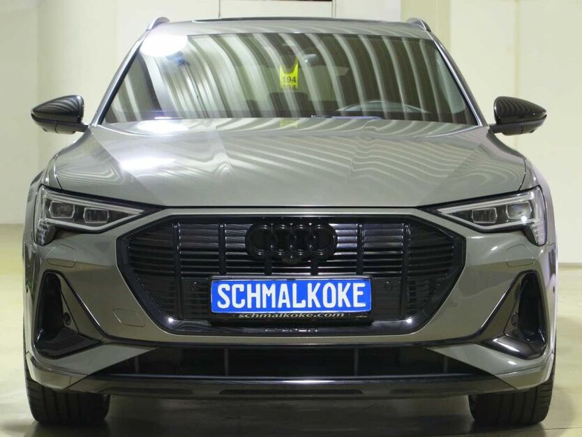 Audi e-tron 56.800 km 39.950 € Braunschweig 38112