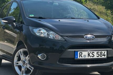Ford Fiesta 119.500 km 4.750 &euro; Regensburg 93057