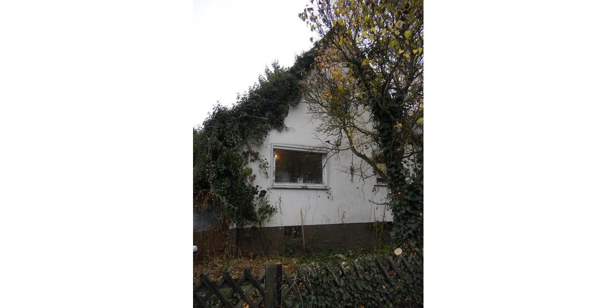 Einfamilienhaus Kaufungen - 6 Zimmer, 120 m&sup2;, 225.000&euro; | Angebot:26963649