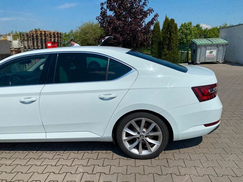 Skoda Superb 180.000 km 15.499 € Ilsede 31241