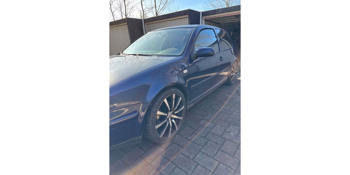 VW Golf 396.000 km 1.700 &euro; Hamm 57577