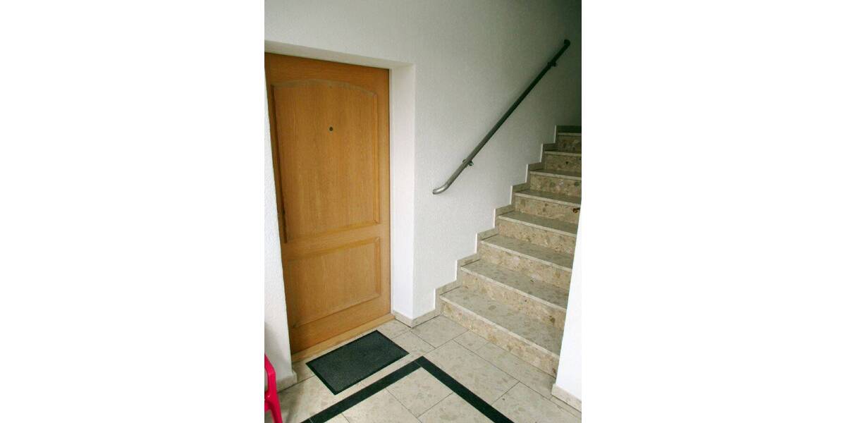 Gewerbehalle mit Büro-Wohngebäude in Dortmund-Marten zimmer